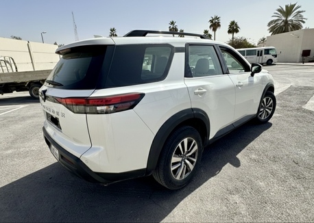 Riyadh, Vehicles, Cars & Trucks , SAR 130000,  Nissan Pathfinder,  2023,  Automatic,  71000 KM,    &ndash; Excellent Condition &ndash; Single Owner