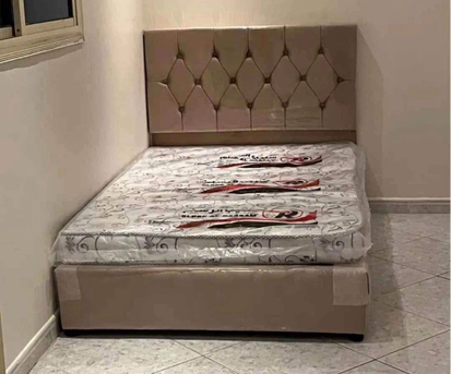 Jeddah, Furniture, SAR 10,  Medium Size Bed With Mattress Available