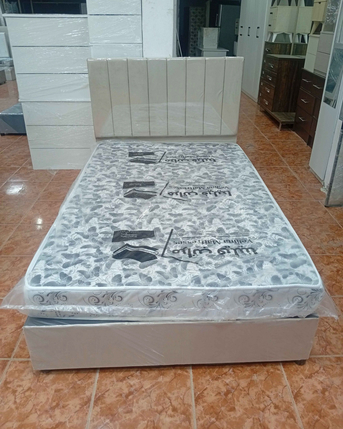 Jeddah, Furniture, SAR 10,  Medium Size Bed With Mattress Available