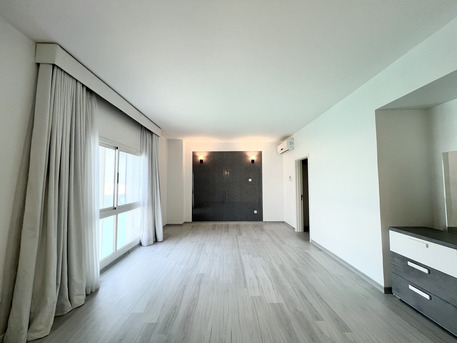 Budaiya, Apartments/Houses, BHD 650/month,  4 BR,  210 Sq. Meter,  Sea View 4BR Apartment For Rent In Salman City | Maid Room | EWA Inclusive