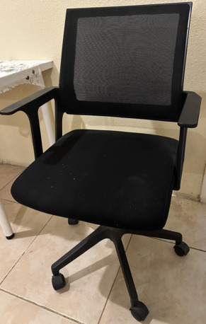 Al Malaz, Furniture, SAR 75,  Selling Excellent Condition Office / Home Chairs