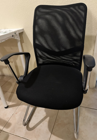Al Malaz, Furniture, SAR 75,  Selling Excellent Condition Office / Home Chairs