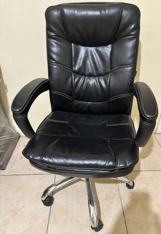 Al Malaz, Furniture, SAR 75,  Selling Excellent Condition Office / Home Chairs