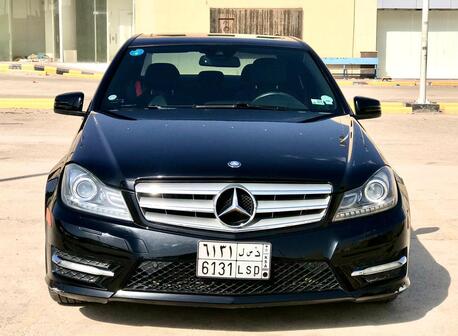 Al Murabba, Vehicles, Cars & Trucks , SAR 46000,  Mercedes C 250,  2013,  Automatic,  175000 KM,  Mercedes-Benz C 250 () &ndash; The Ultimate Style Statement | Obsidian Black | Sport Mode