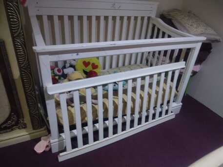 Al Suwaidi, Household Items, SAR 1070,  Baby Bed, Baby Stroller, Baby Car Seat, Carpets, Washing Machine,  Gas Burner, Steam Iron.