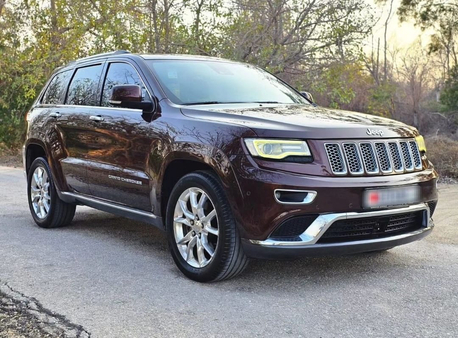 Juffair, Vehicles, Cars & Trucks , BHD 4700,  Jeep Grand Cherokee,  2014,  Automatic,  166507 KM,   Summit For Sale