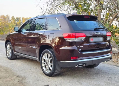 Juffair, Vehicles, Cars & Trucks , BHD 4700,  Jeep Grand Cherokee,  2014,  Automatic,  166507 KM,   Summit For Sale