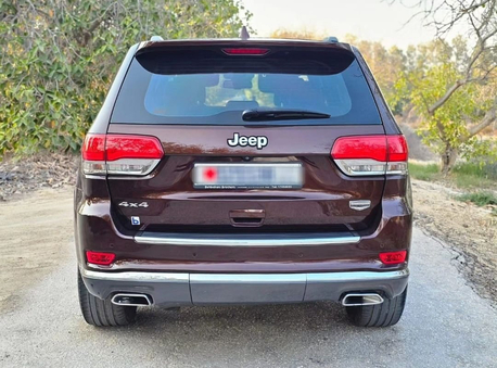 Juffair, Vehicles, Cars & Trucks , BHD 4700,  Jeep Grand Cherokee,  2014,  Automatic,  166507 KM,   Summit For Sale