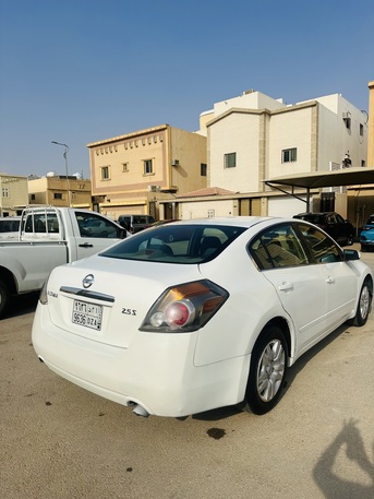 Al Mounsiyah, Vehicles, Cars & Trucks , SAR 13500,  Nissan Altima,  2009,  Automatic,  342 KM,    Emergency Sale ODO342k SAR13500