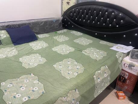 Thuqbah, Furniture, SAR 600,  Bed Set ( Bed,200*180 & 6 Door Wardrobe, Dressing Table