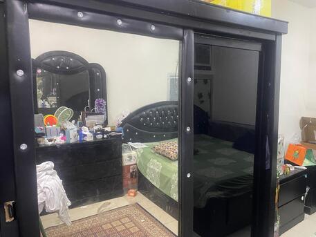 Thuqbah, Furniture, SAR 600,  Bed Set ( Bed,200*180 & 6 Door Wardrobe, Dressing Table
