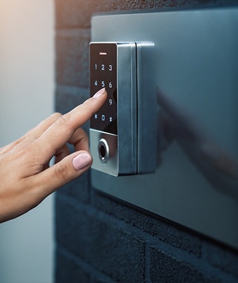 London, Construction, Lockouts Muswell Hill