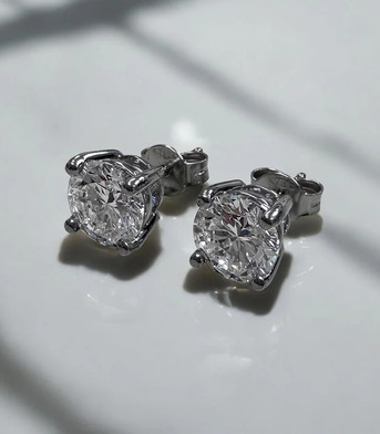 London, Jewelry, GBP 1750,  3ct Round Diamond Stud Earrings | Luxury Large Brilliant Studs