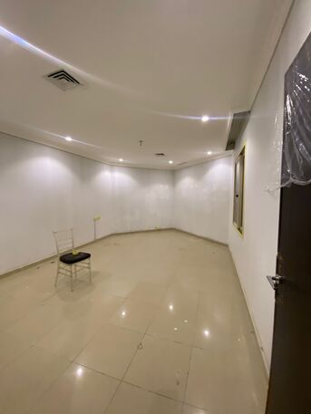 Kuwait City, Apartments/Houses, KWD 650/month,  3 BR,  For Rent: Upscale Duplex In Salwa - Spacious And At A Great Price