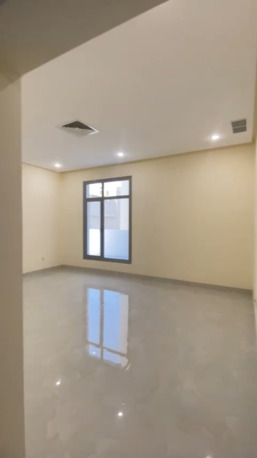 Kuwait City, Apartments/Houses, KWD 900/month,  4 BR,  For Rent: Luxury Apartment In Al-Surra - Spacious And Super Deluxe Finishing