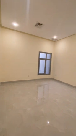 Kuwait City, Apartments/Houses, KWD 1000/month,  5 BR,  For Rent: Luxurious Ground Floor Apartment In Al-Surra - Super Deluxe Finishing