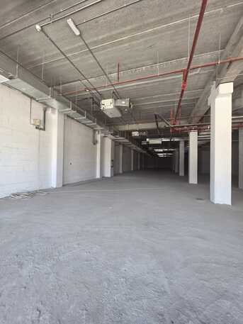 Kuwait City, Apartments/Houses, Studio,  For Rent: Large, Fully-equipped Industrial/commercial Plot In Al-Ardiya - 2300 Sq M