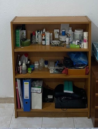 Jeddah, Furniture, SAR 100,  1 Ikea Bookshelf Half Size