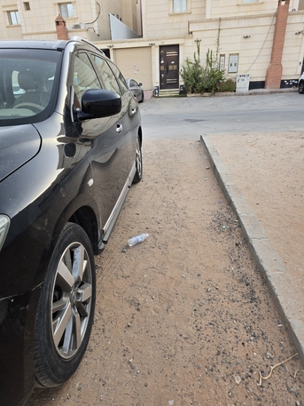 Riyadh, Vehicles, Cars & Trucks , SAR 32000,  Nissan Pathfinder,  2014,  Automatic,  195 KM,