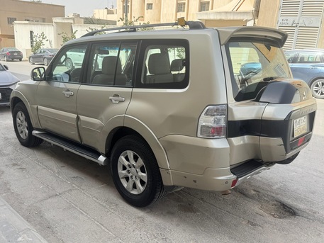 Al Malaz, Vehicles, Cars & Trucks , SAR 49500,  Mitsubishi Pajero,  2016,  Automatic,  150000 KM,