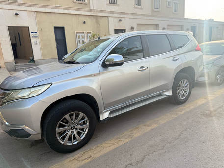 Riyadh, Vehicles, Cars & Trucks , SAR 43000,  Mitsubishi Montero Sport,  2016,  Automatic,  237000 KM,    GLS &ndash; 3.0L V6 | 7 Seater | Excellent Condition