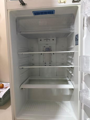 Dammam, Household Items, SAR 1200,  LG Refrigerator For Sale &ndash; Excellent Condition
