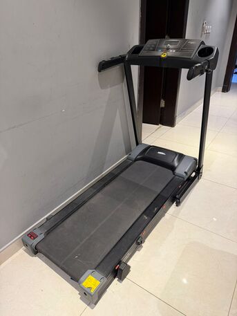 Al Murabba, Furniture, SAR 1999,  Sofa (Single/Double/Triple) Dining Table Treadmill