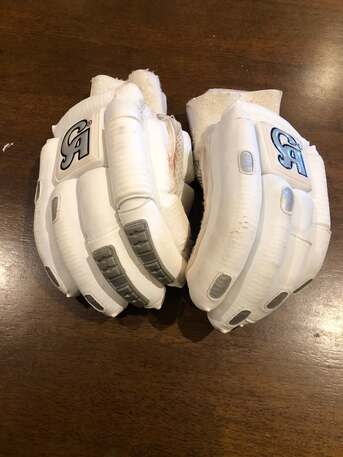 Jeddah, Sporting Goods, SAR 1,  HARD BALL CRICKET GEAR FOR SALE, BATS PADS, HELMET ETC