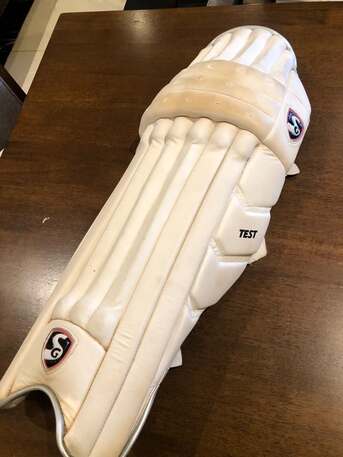 Jeddah, Sporting Goods, SAR 1,  HARD BALL CRICKET GEAR FOR SALE, BATS PADS, HELMET ETC