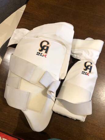 Jeddah, Sporting Goods, SAR 1,  HARD BALL CRICKET GEAR FOR SALE, BATS PADS, HELMET ETC