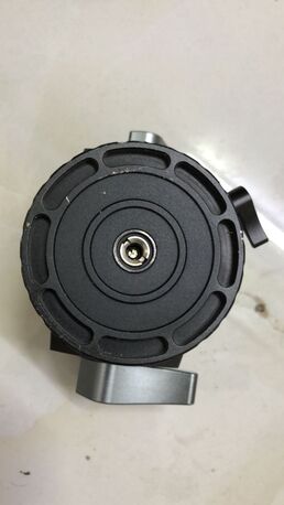 Umm Al Hamam, Photo & Video, SAR 400,  Tripod Head; Aluminum Alloy; New