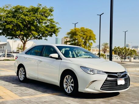 Manama, Vehicles, Cars & Trucks , BHD 4200,  Toyota Camry,  2017,  Automatic,  190000 KM,  GLX