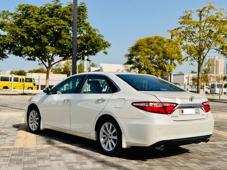 Manama, Vehicles, Cars & Trucks , BHD 4200,  Toyota Camry,  2017,  Automatic,  190000 KM,  GLX
