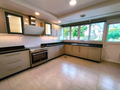 Salmaniya, Villas, BHD 900,  450 Sq. Meter,  Beautiful Garden Villa For Rent In Salihiya Near Salmaniya BD.900/-