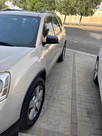 Naseem, Vehicles, Cars & Trucks , SAR 30000,  Gmc Acadia,  2012,  Automatic,  254000 KM,    3.6L V6 Engine Front-Wheel Drive (FWD) Capacity For 7 Or 8 Passengers