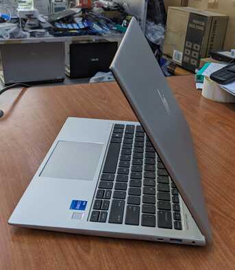 Manama, Tablet Computers, BHD 159,  HP EliteBoook 13th Gen Metallic Body Just Like New Core I5 16GB RAM FREE Bag & Mouse