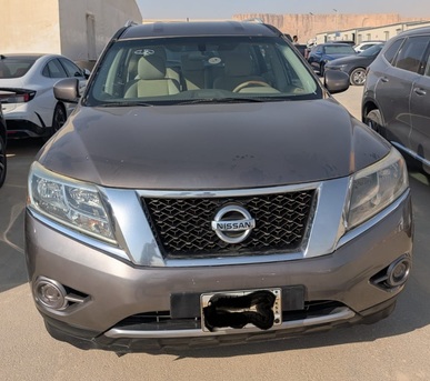 Tuwaiq, Vehicles, Cars & Trucks , SAR 30000,  Nissan Pathfinder,  2014,  Automatic,  285000 KM,