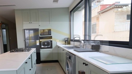 Amman, Apartments/Houses, JOD 16000/year,  Furnished,  2 BR,  00 Sq. Meter,  Modern 2BR In Jabal El Lweibd!