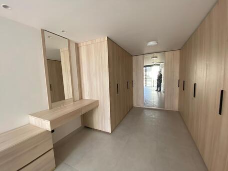 Abdoun, Apartments/Houses, JOD 24000/year,  3 BR,  180 Sq. Meter,  Semi Ground Floor Apartment For Rent In Abdoun