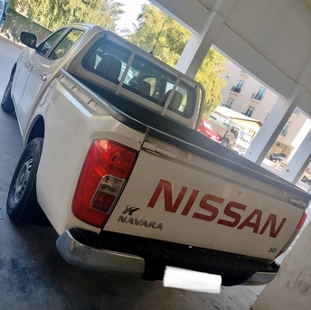 Salmaniya, Vehicles, Cars & Trucks , Nissan Navara,  2017,  Manual,  149000 KM,    ( Diesel)