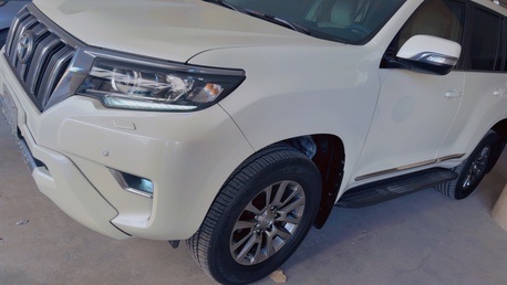 Riyadh, Vehicles, Cars & Trucks , SAR 146000,  Toyota Land Cruiser Prado,  2018,  Automatic,  86000 KM,   VX  (v6)  Excellent Condition With Low Mileage. Expat Owner