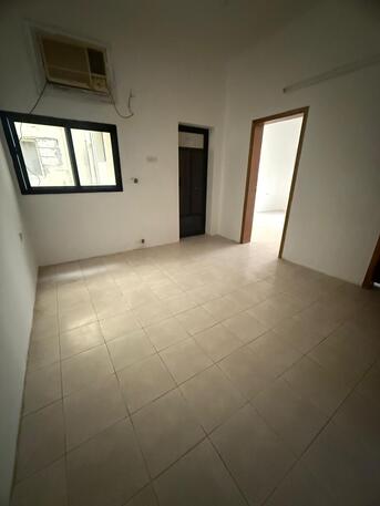 Hoora, Apartments/Houses, BHD 180/month,  1 BR,  @1BATHROOM Hall Kitchen With Electricity