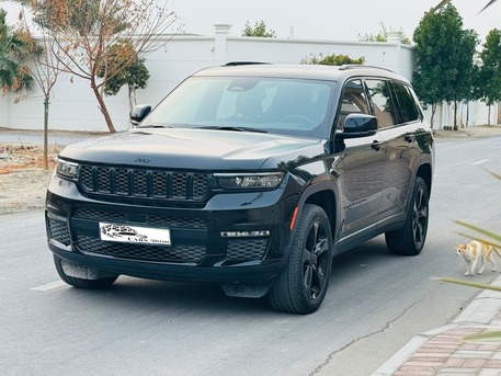 Manama, Vehicles, Cars & Trucks , BHD 1,  Jeep Grand Cherokee L,  2022,  38000 KM,  Low Mileage - Under Warranty - Full Option