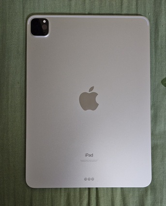 Riyadh, Tablet Computers, SAR 2399,  IPad Pro 11 M1 With Pencil And Other Accessories