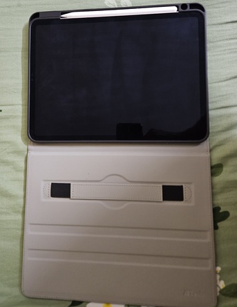 Riyadh, Tablet Computers, SAR 2399,  IPad Pro 11 M1 With Pencil And Other Accessories