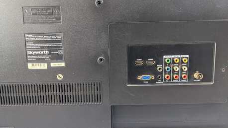 Manama, Tablet Computers, BHD 33,  PHILIPS 32" LED TV With NEW Boxpack 8K Ultra HD Smart TV Box (Just Plug & Play)