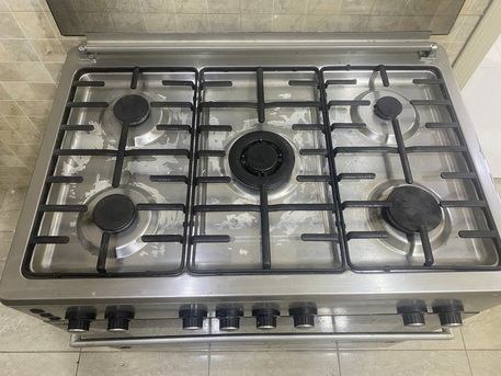 Jeddah, Household Items, SAR 475,  5 Burners Cooking Range & King Size Mattress