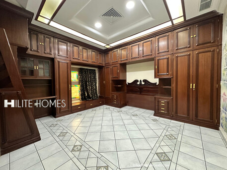 Kuwait City, Villas, KWD 2200,  Spacious 7-Bedroom Villa For Rent In Adan