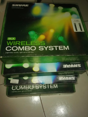 Olaya, Musical Instruments, SAR 2300,  SHURE DUAL WIRELESS MICS