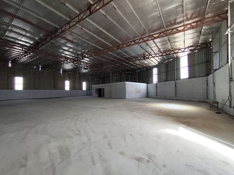 Manama, Warehouses, BHD 600,  650 Sq. Meter,  Buri:- Warehouse/Store On Rent Without Address...